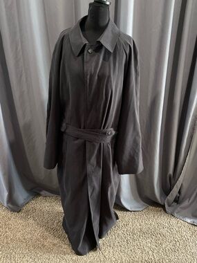 Chaps, Ralph Lauren vintage long trenchcoat men’s size 44L